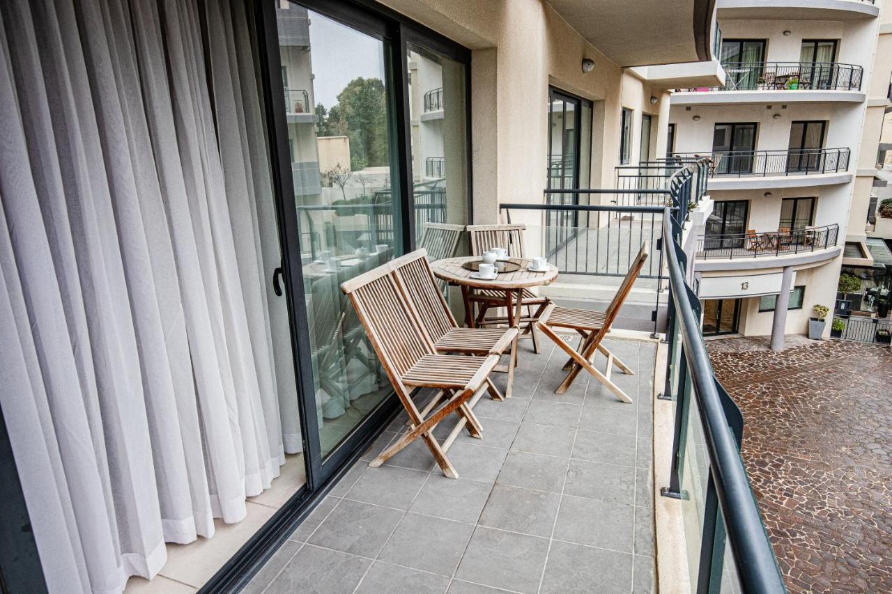 Cozy, Modern Studio Apartment In The Heart Of St Julians Saint Julian's Exterior photo